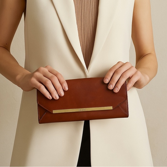 Brahmin Vintage Dark Brown Leather Clutch - Picture 1 of 11